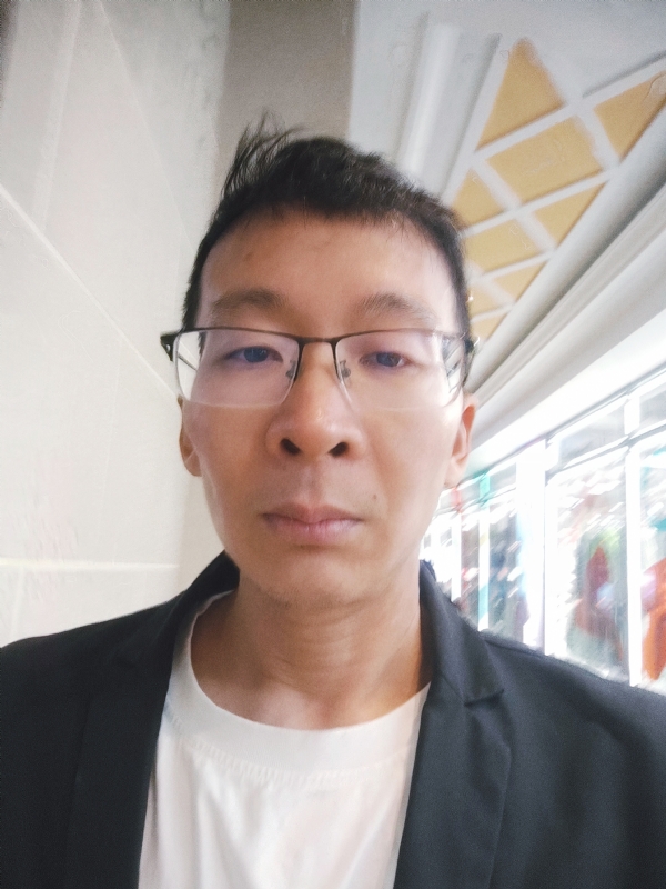 欣欣向荣的第一张照片--贵阳相亲服务中心