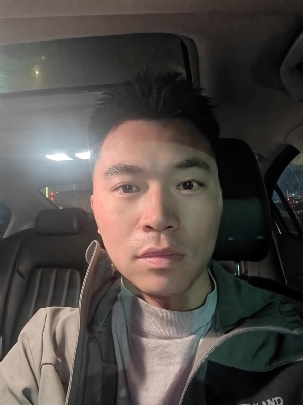 讲不出再见的第二张照片--贵阳相亲服务中心