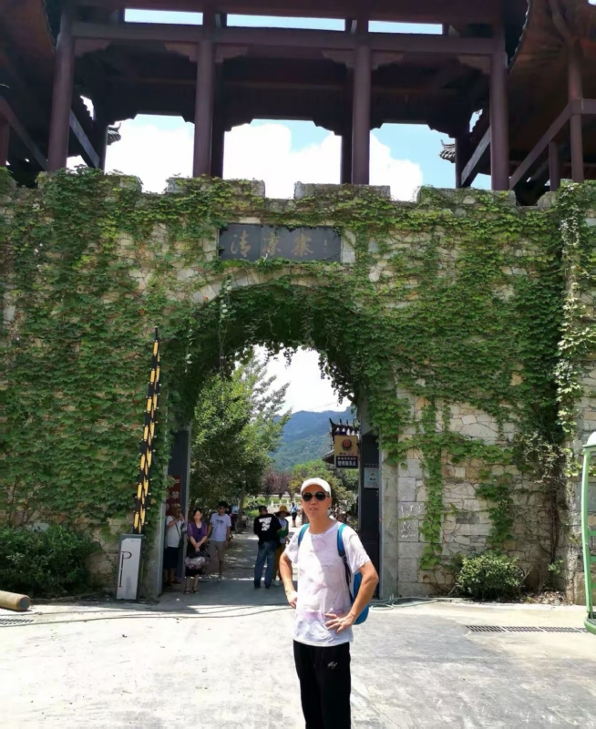 品心人的第一张照片--贵阳相亲服务中心