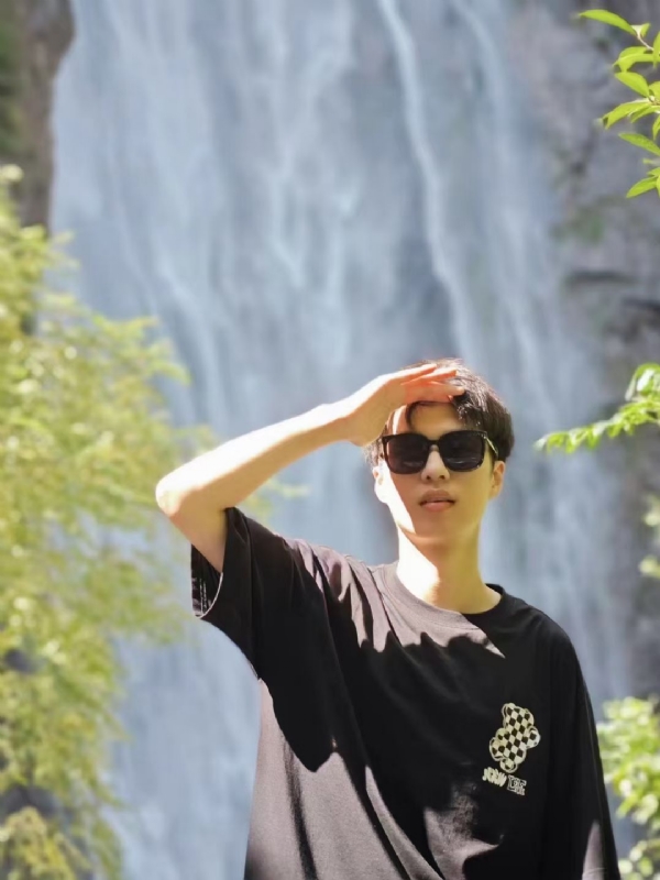 大橙子的第一张照片--贵阳相亲服务中心