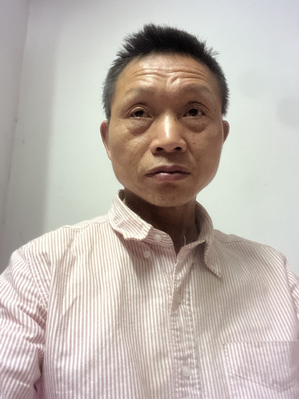 一生何求的第一张照片--贵阳相亲服务中心