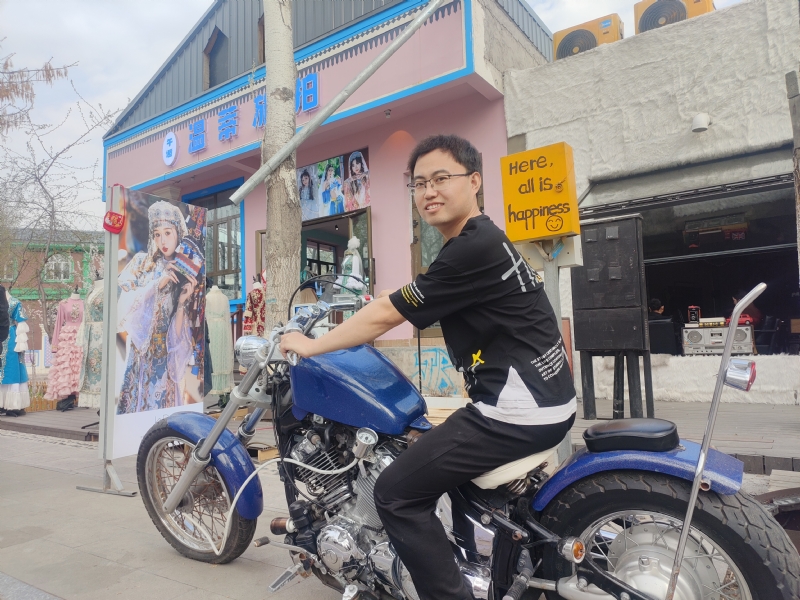 栉风的第一张照片--贵阳相亲服务中心